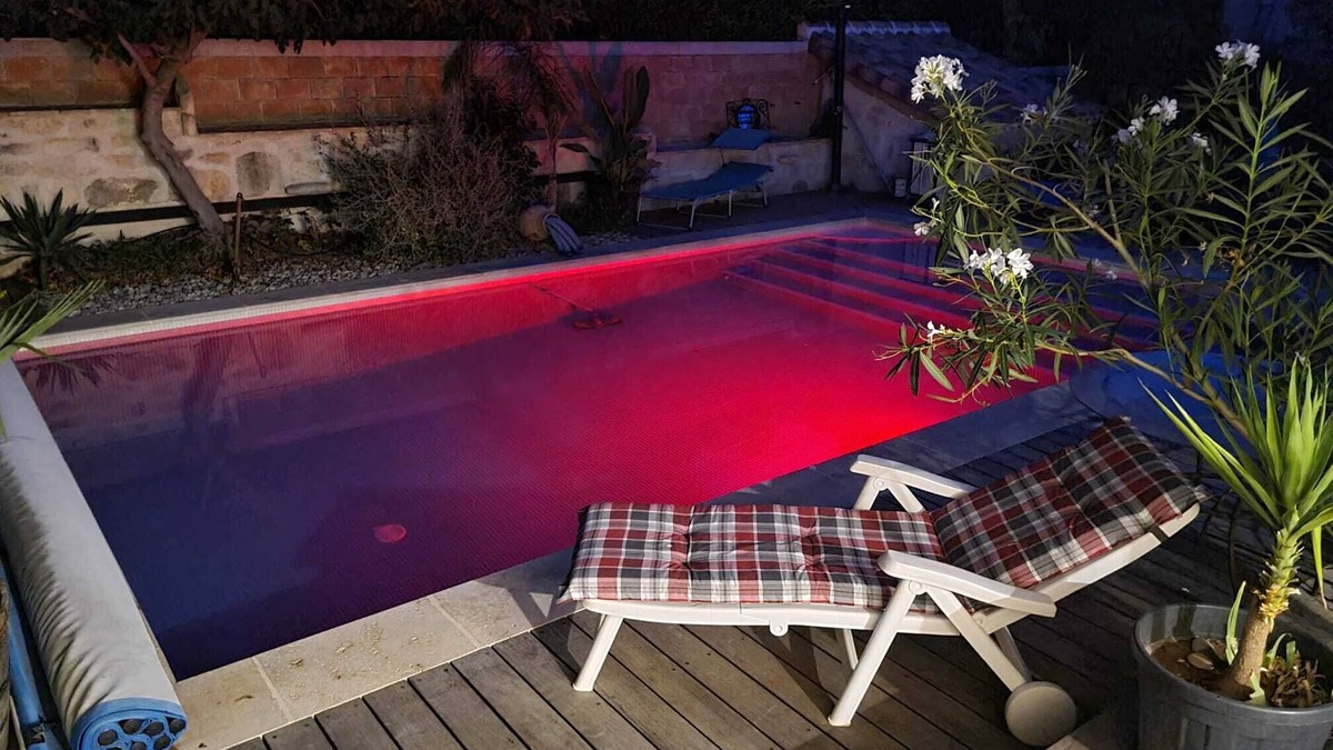Sussargues Bed & Breakfast | Studio Insolite Gîtes Chez L'habitant