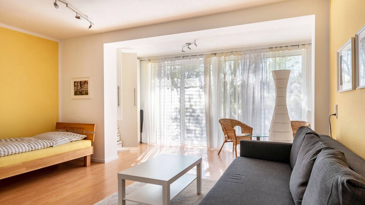 Rauhenbretzingen Apartment | Studio 'Kocher' with Shared Terrace and Wi-Fi