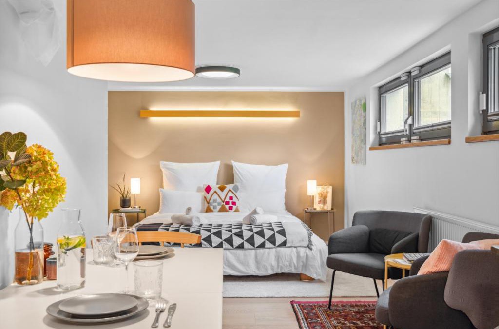 Kaufungen Apartment | Studio! King Size Bett Autobahn Parkplatz