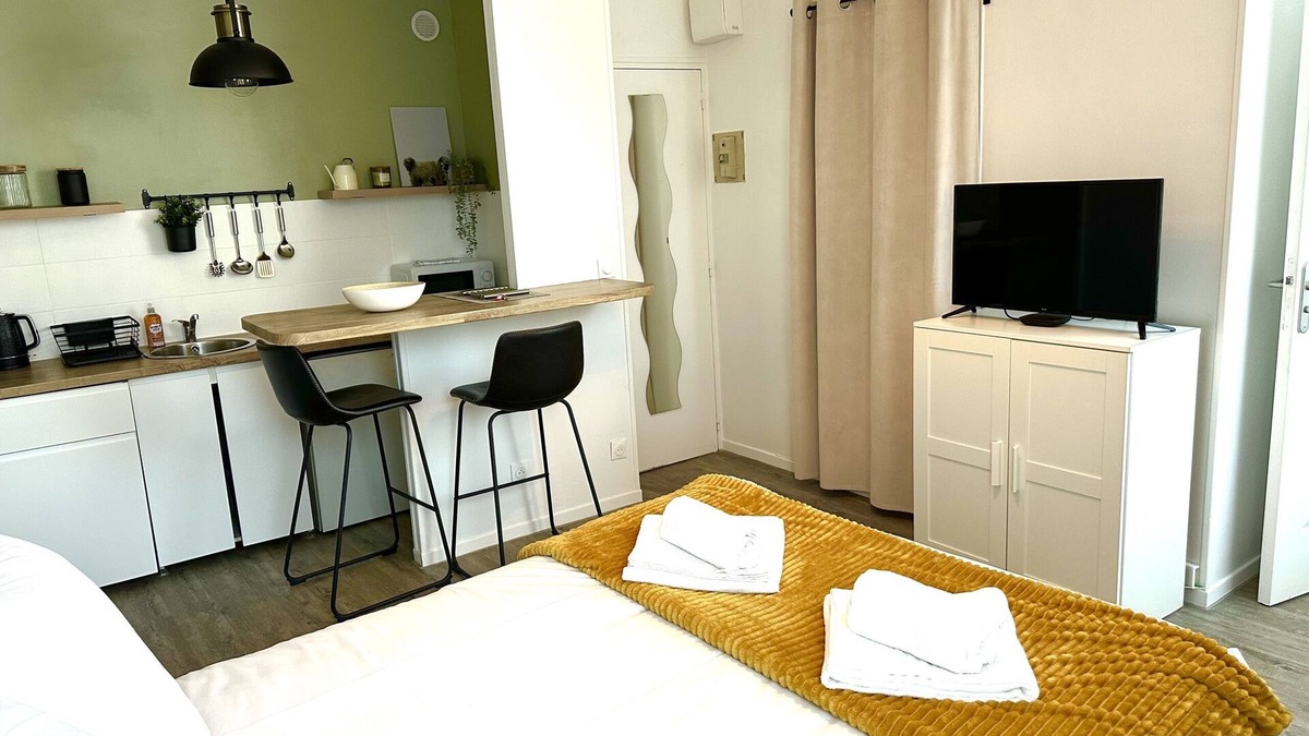 Courlancy Apartment | Studio La comédie Reims