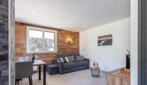 Montmin Apartment | STUDIO LA TOURNETTE