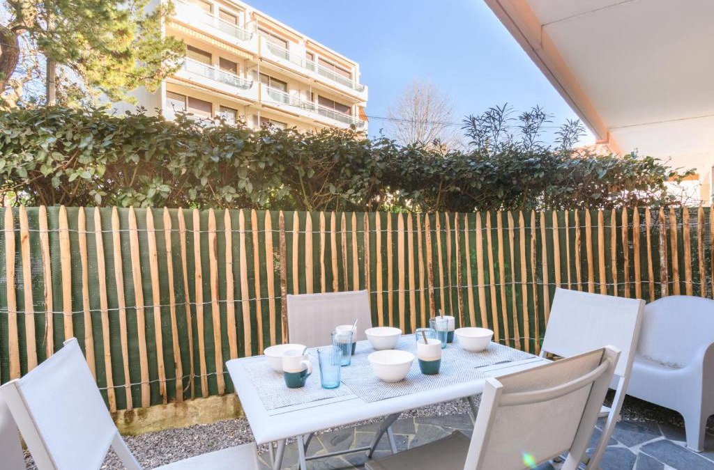 Arcachon Apartment | Studio le Galion-2 by Interhome