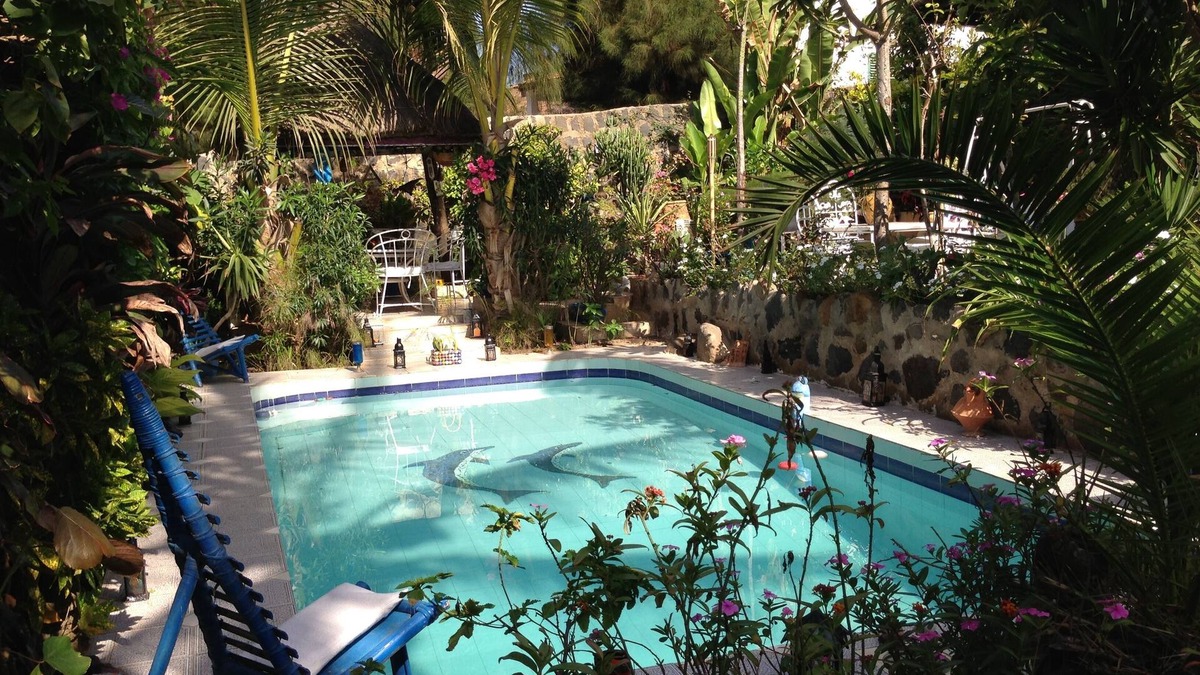 Pointe des Almadies Apartment | Studio le petit Marrakech, ILE DE NGOR Private boat swimming pool and Jaccuzi Air conditioning