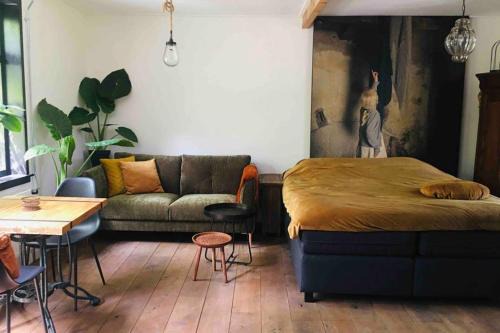 Julianadorp Apartment | Studio Mika met whirlpool!