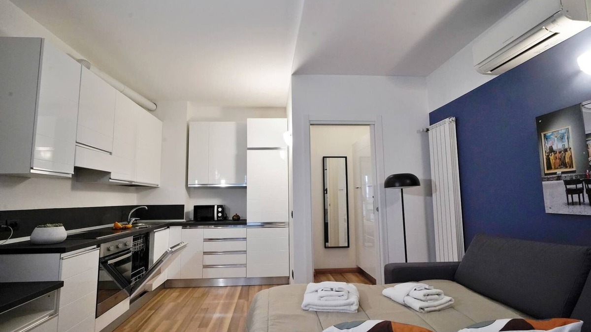 Zona Lancetti Apartment | Studio near Politecnico, Milan
