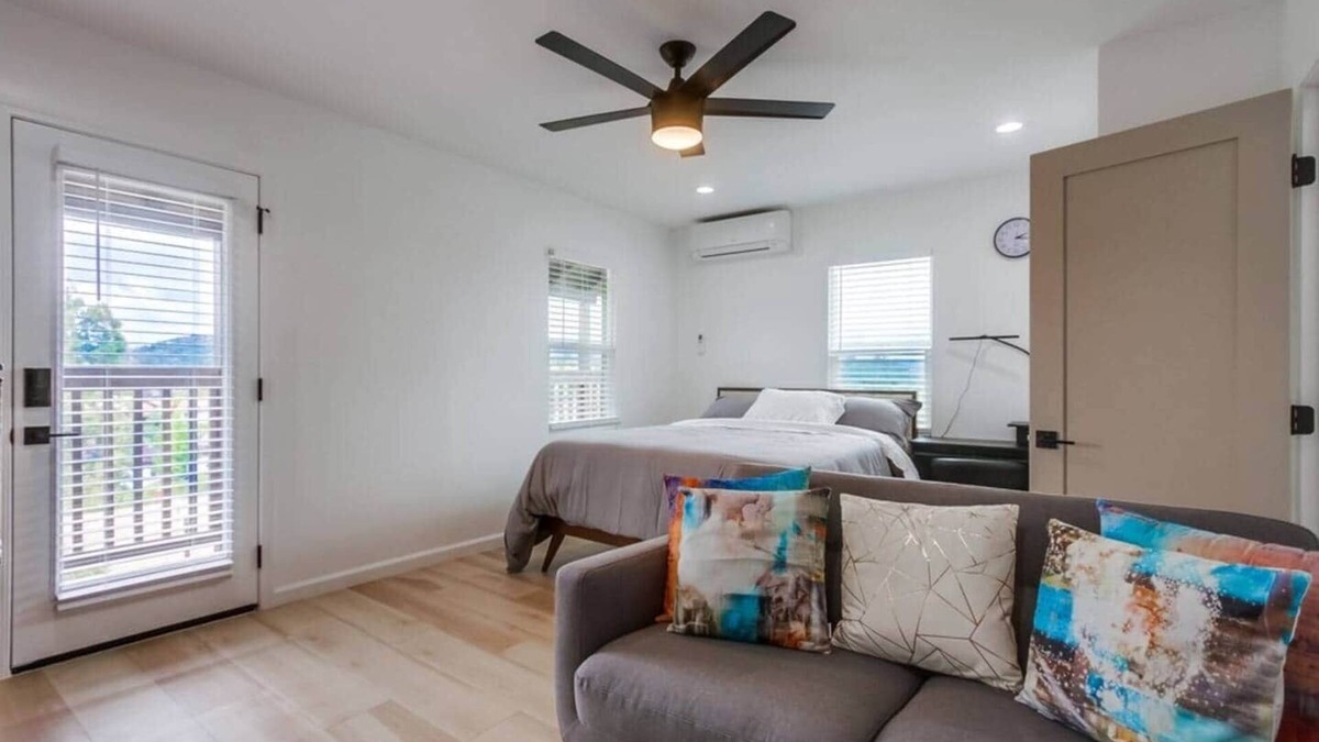 Country Club Apartment | Studio near San Diego attraction with amazing views- 10 min from