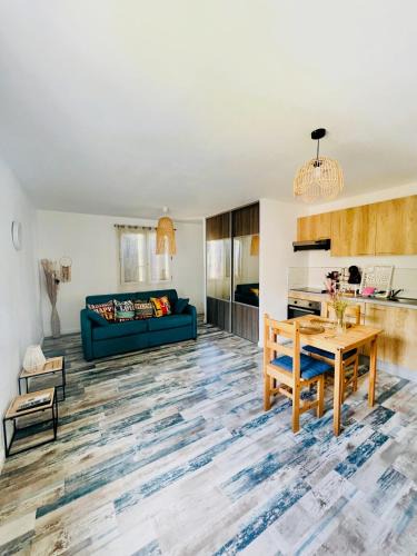 Octon Apartment | Studio neuf avec vue sur jardin