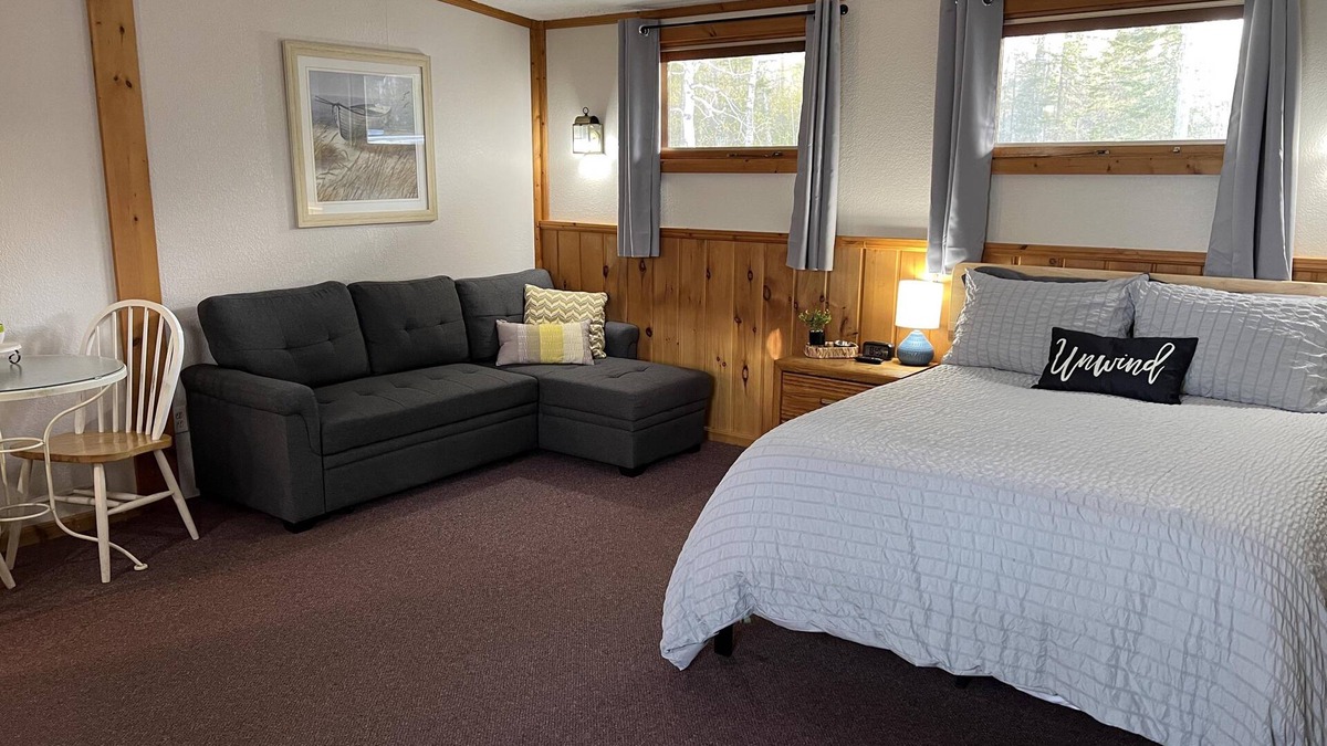 Paradise Apartment | Studio On Lake Superior near Whitefish Point and Tahquamenon Falls
