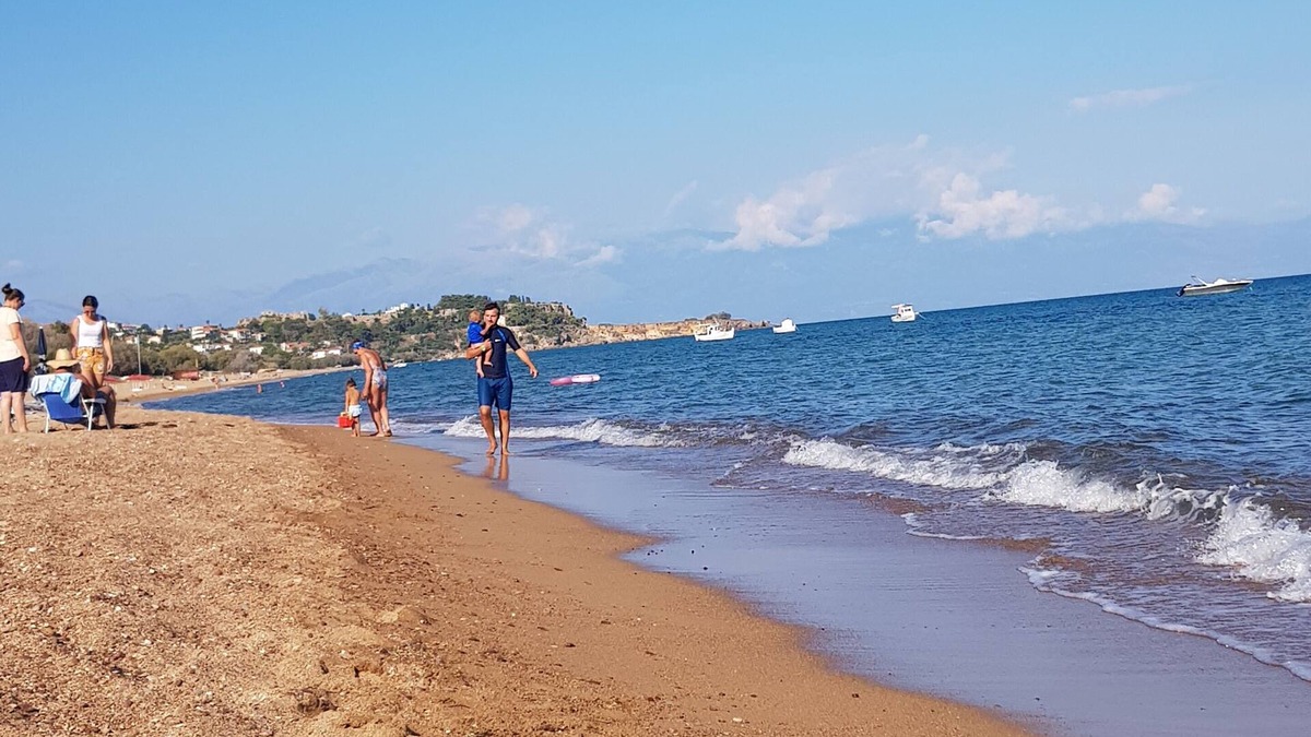 Koroni Apartment | STUDIO ON THE KORONI MEMI BEACH