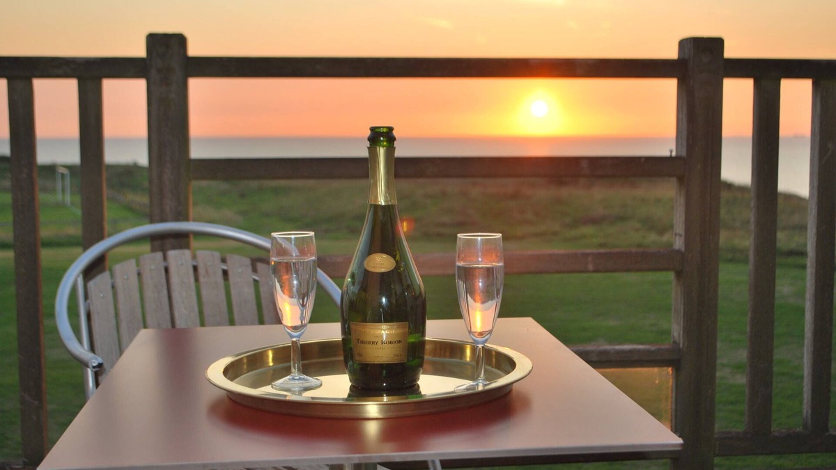 Wimereux Apartment | Studio on the Opal Coast, N.-France, with beautiful sea views.