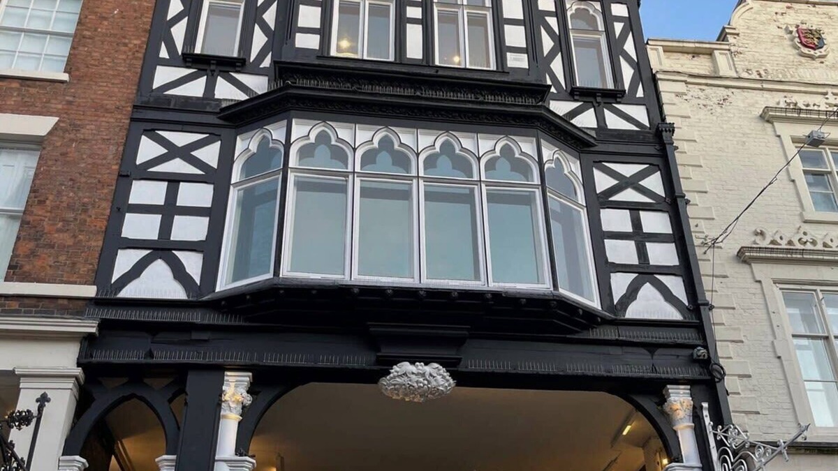 Chester Apartment | Studio On The Rows - Central City Centre