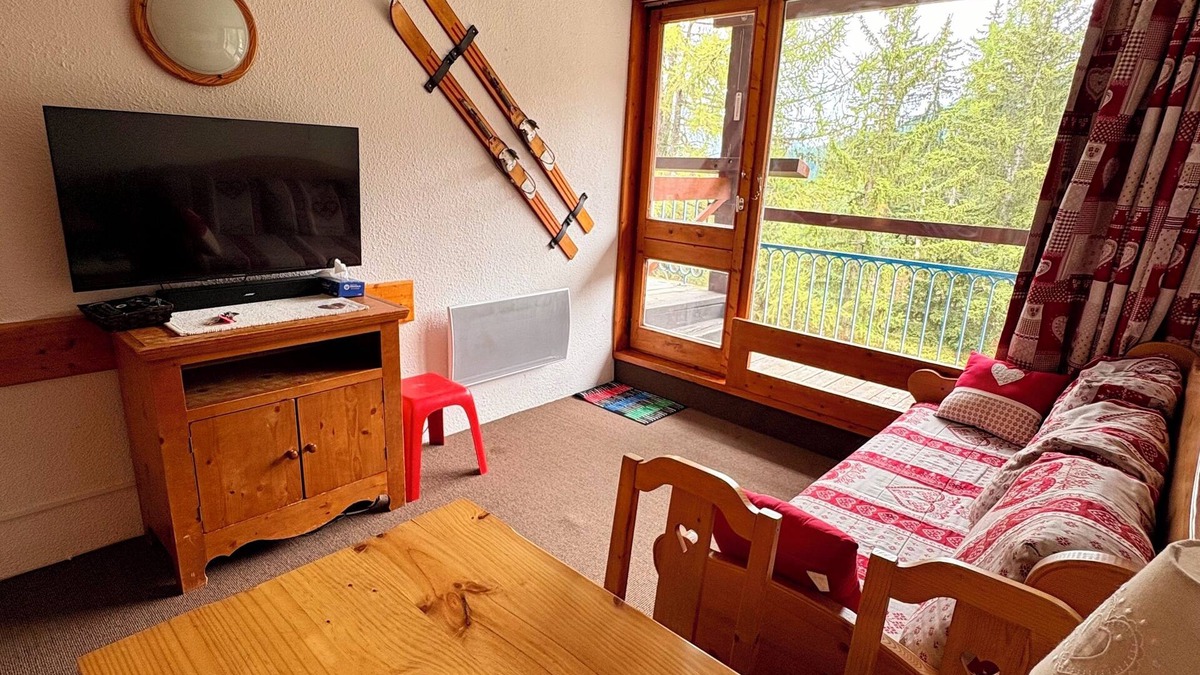 Arc-1800 Apartment | Studio (one room) 5p Belles Challes + ski locker