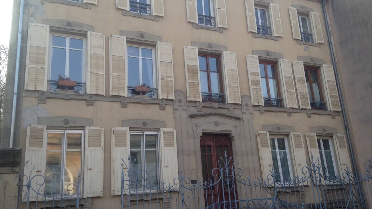Contrexeville Apartment | Studio opposite the casino and spa