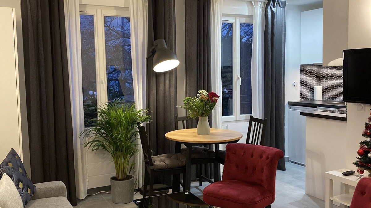 Alfortville Apartment | Studio Paris City Flat Appt 103 (Garde Paris)