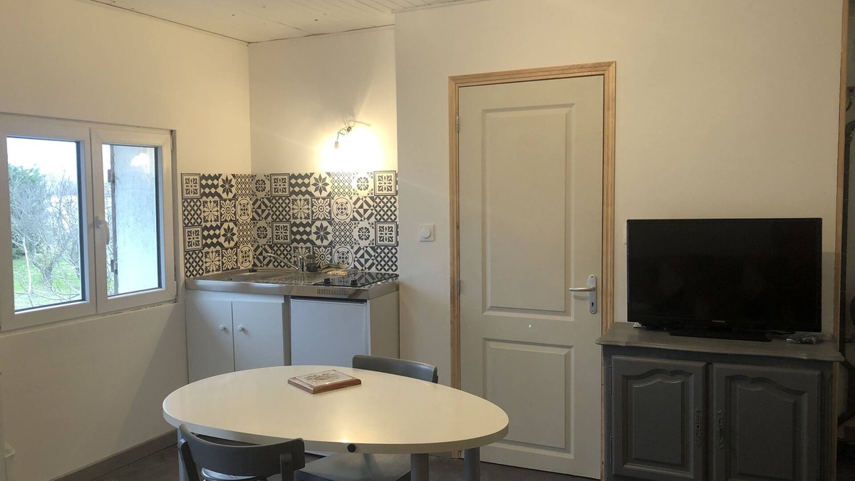 Montelimar Apartment | Studio Proche Cnpe Cruas