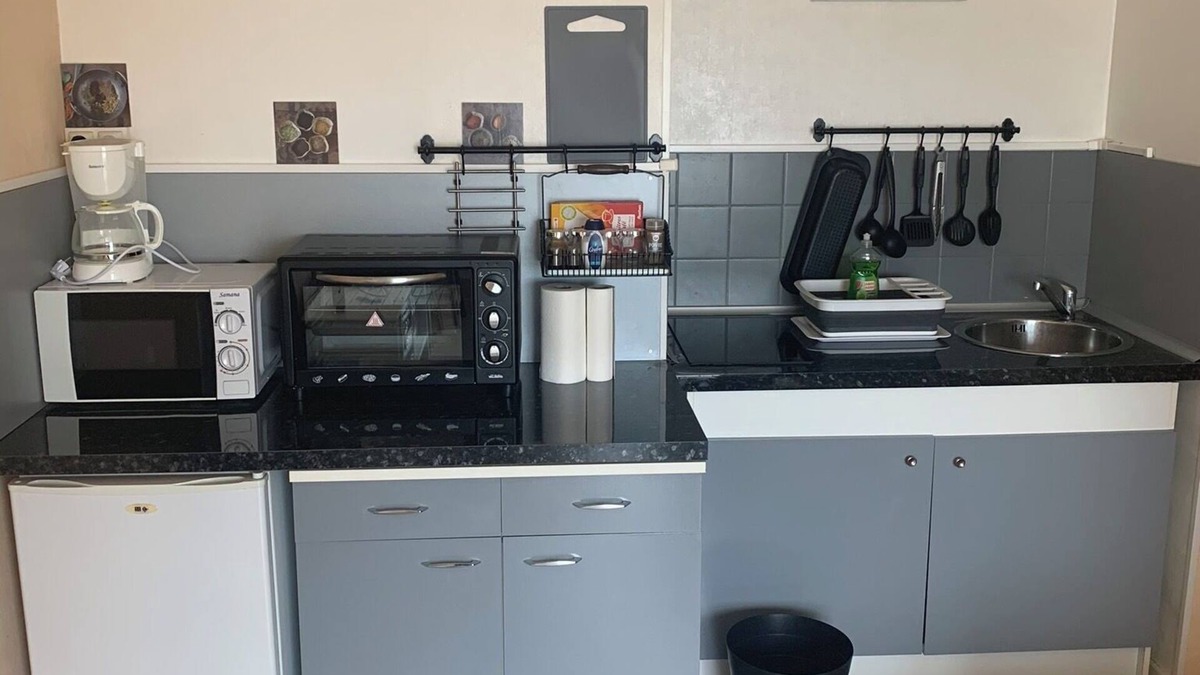 Luxeuil-les-Bains Apartment | Studio Proche Cure Thermal