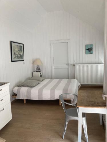 Saint-Martin-Boulogne Apartment | Studio sauna, Homes d'Opale