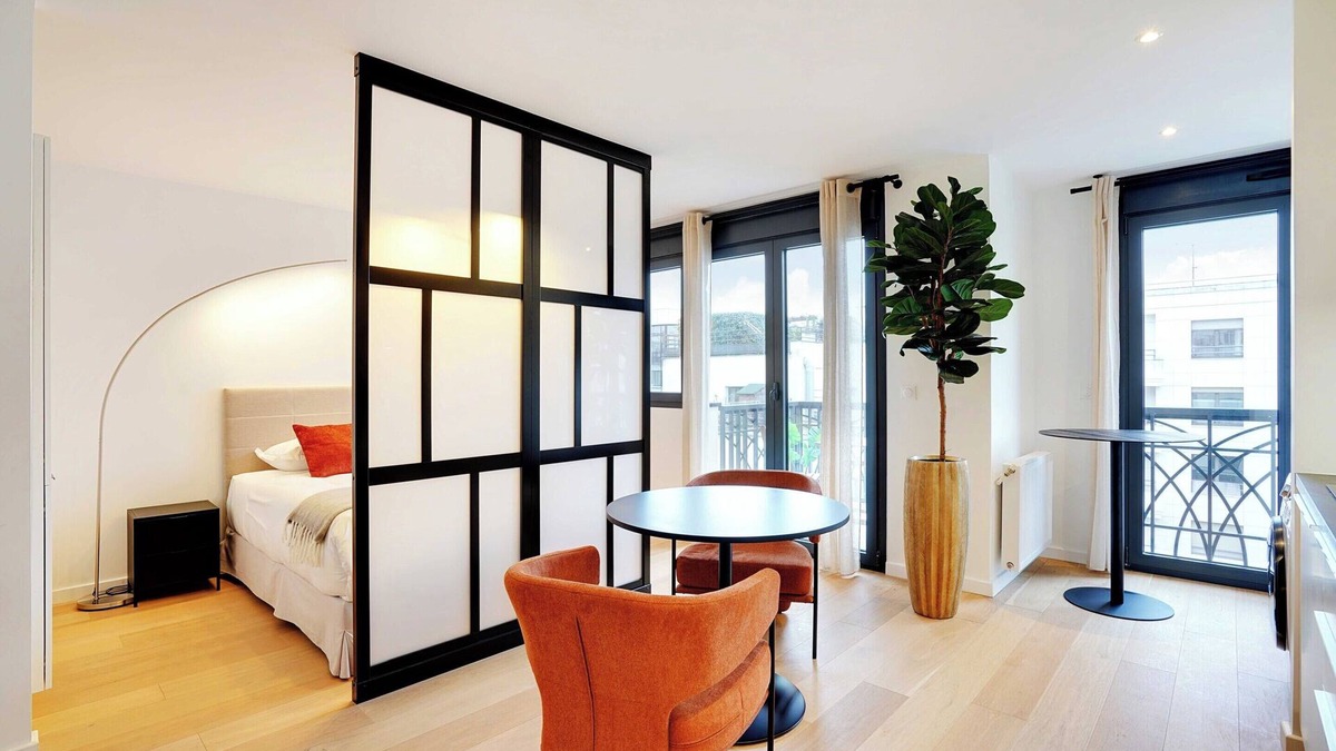 Levallois-Perret Apartment | Studio Sleek & Refined - Levallois-perret
