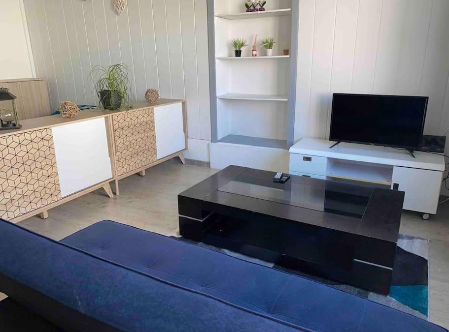Montceau-les-Mines Apartment | Studio spacieux proche du centre ville