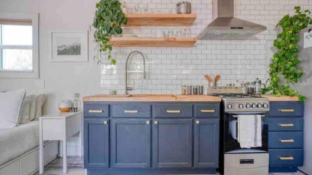 Veterans Park House | Studio Taft - A Boutique Escape!