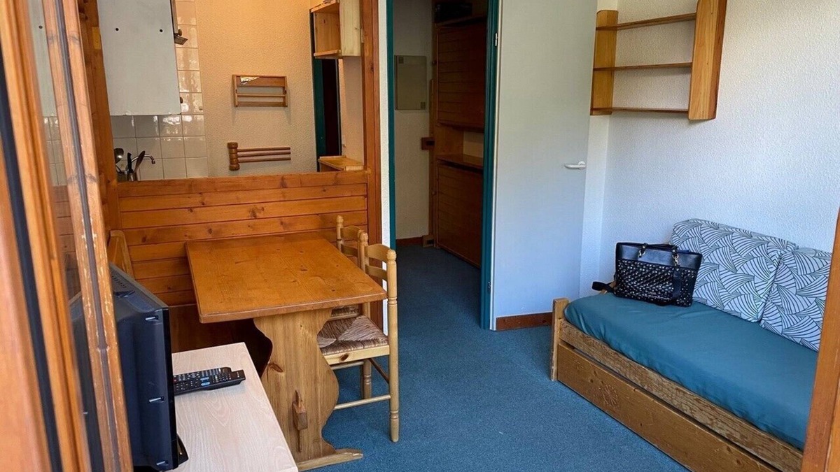 Valfrejus Apartment | Studio terrace with beautiful view and direct access to all hiking trails; sleeps 4