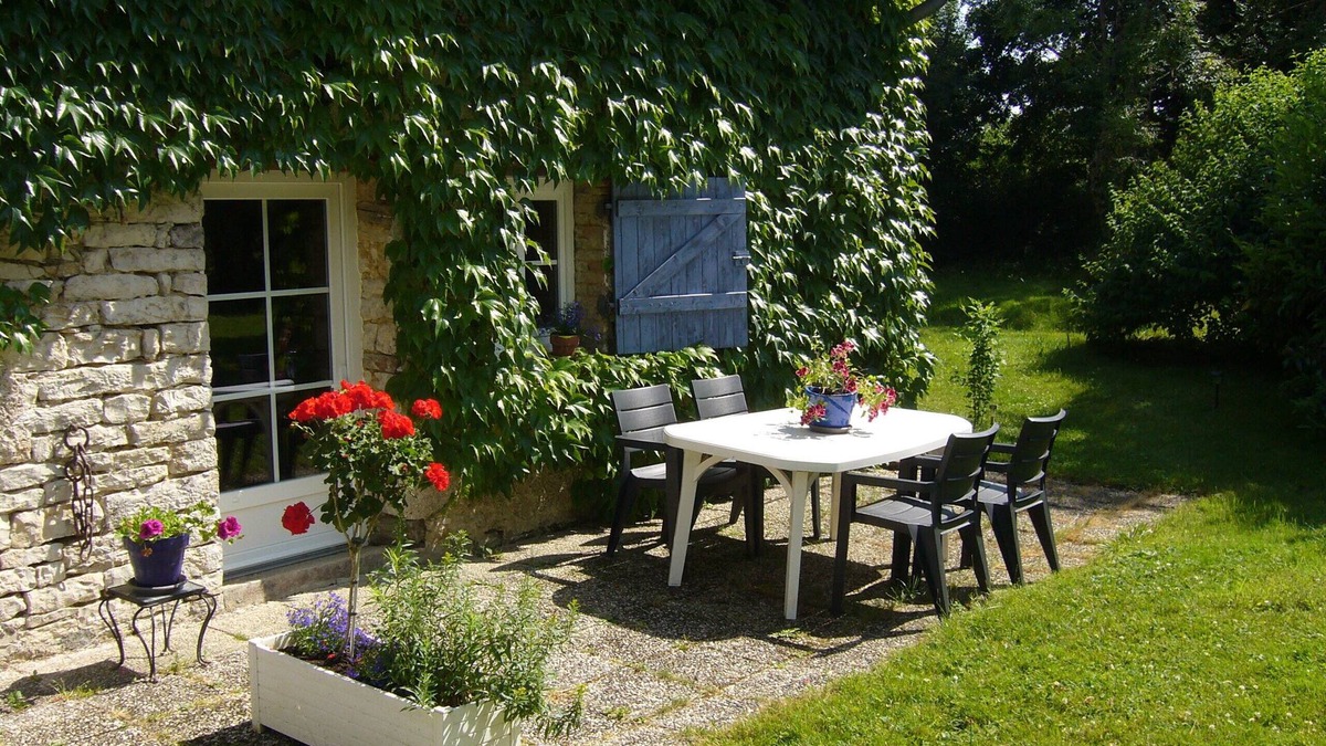 Plumont Apartment | Studio 'the hedgehog' in a renovated farmhouse, between Dole and Besançon