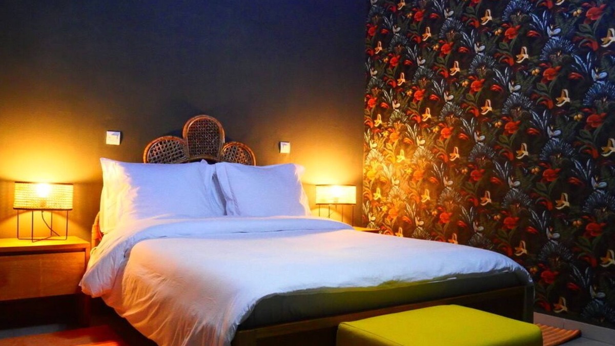 Libreville Apartment | Studio Tropical Jungle-Vue sur Mer/Pied dans l'eau