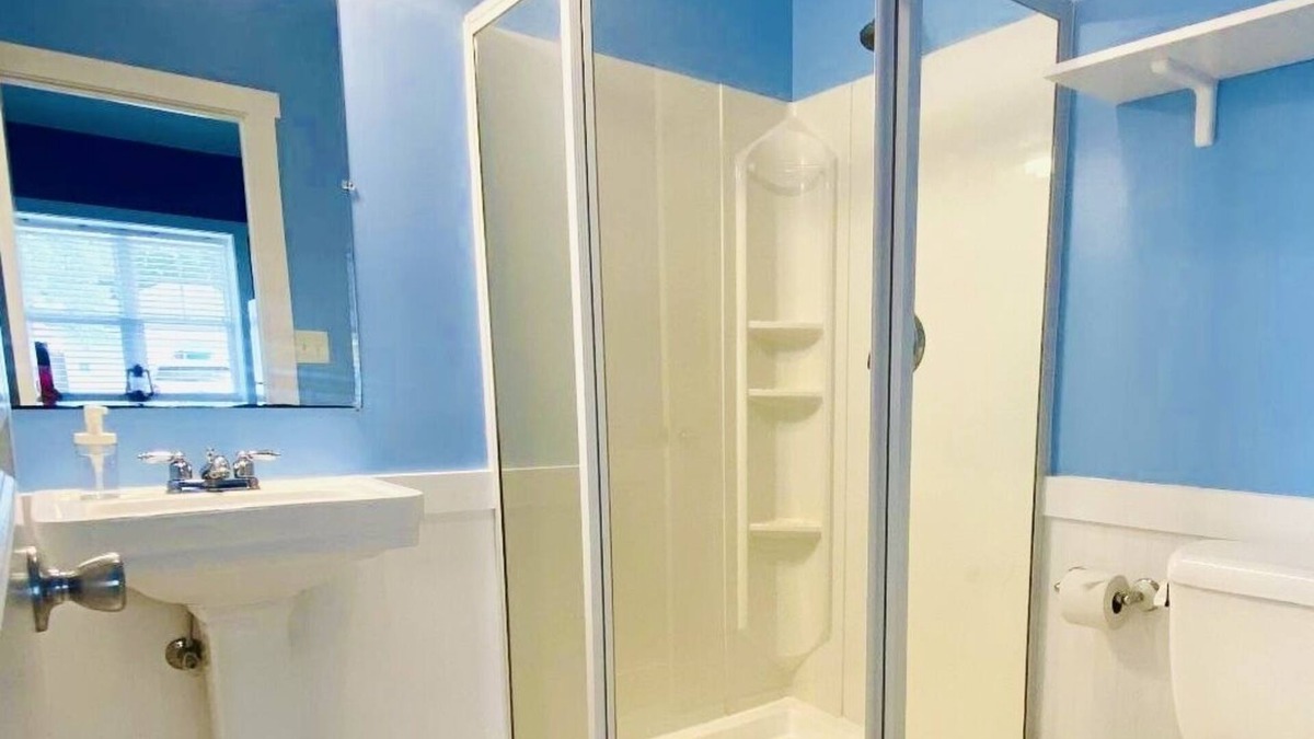 Monticello Apartment | Studio unit with kitchenette