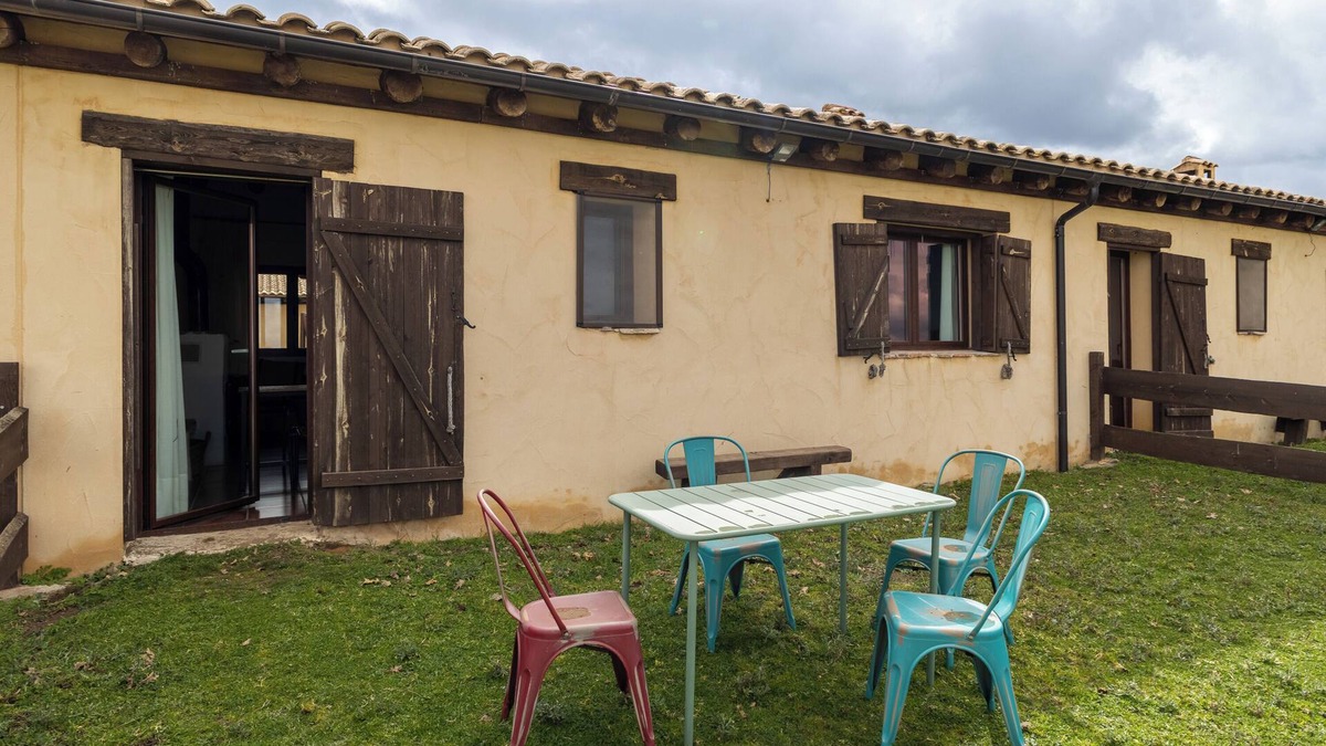 Santo Tome del Puerto Apartment | Studio 'Vaca' with Mountain View and Private Garden