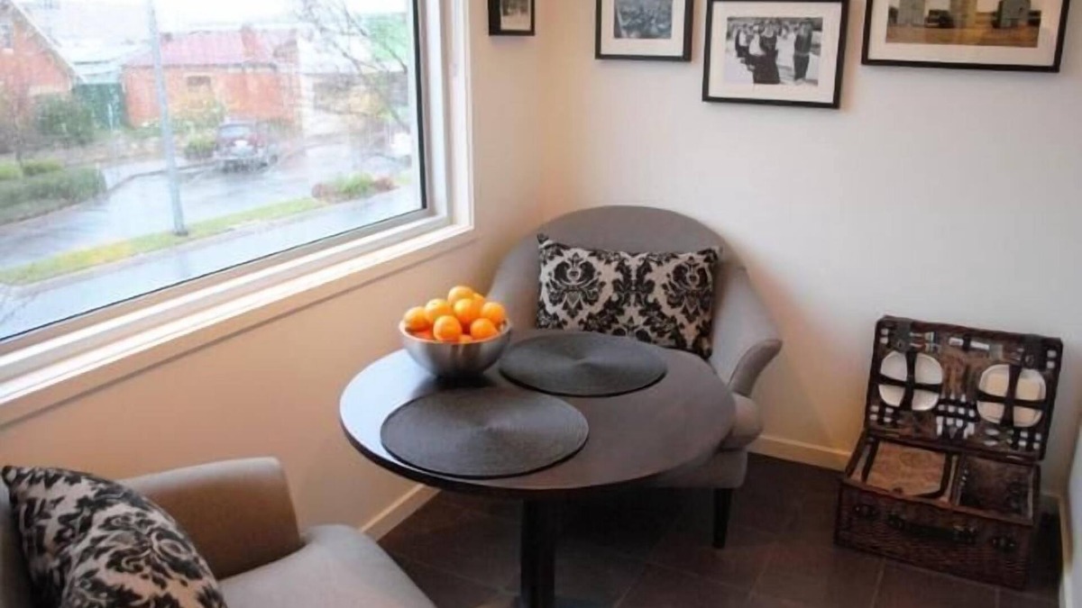 Myrtleford Apartment | STUDIO VENTI SETTE ACCOMMODATION