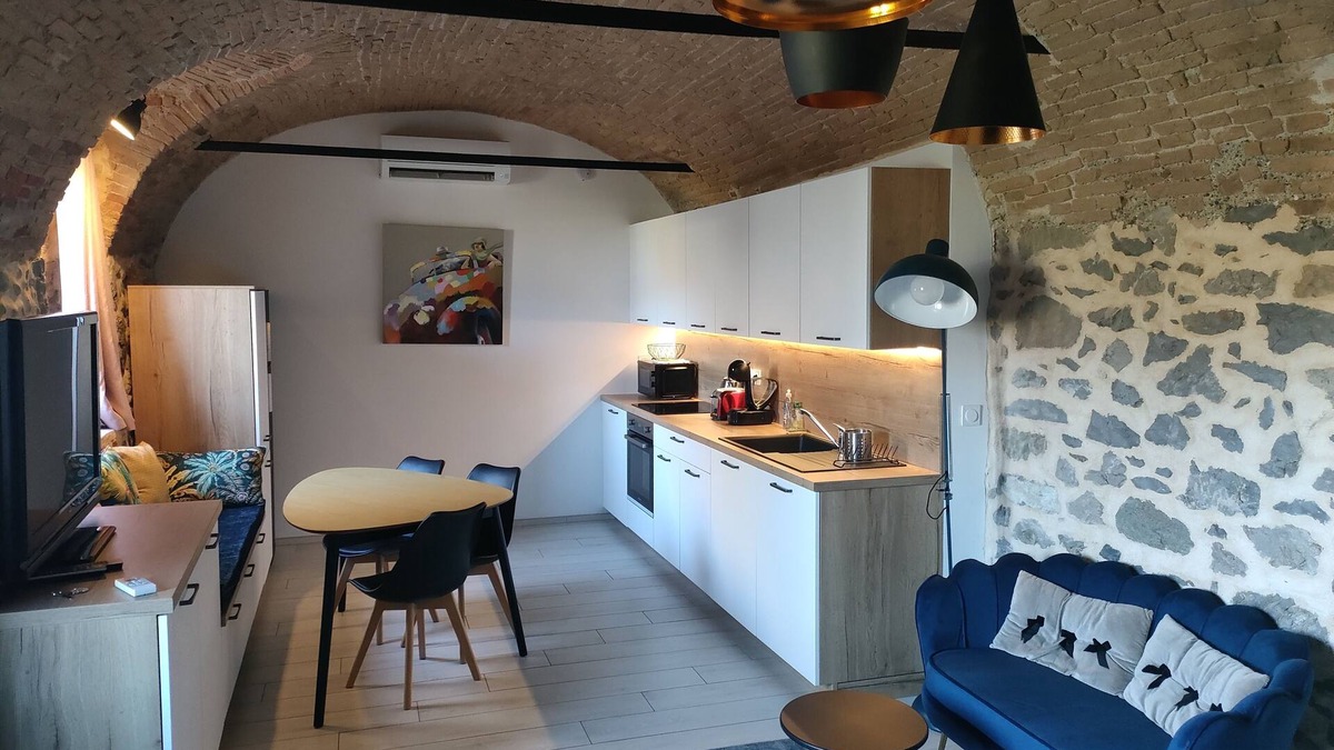 Chambery Apartment | Studio Voûté Atypique