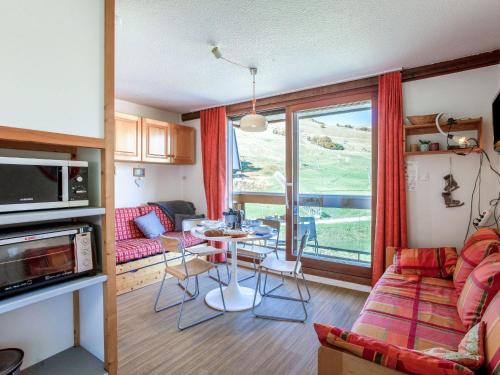 Le Corbier Apartment | Studio Vostok Zodiaque-42 by Interhome