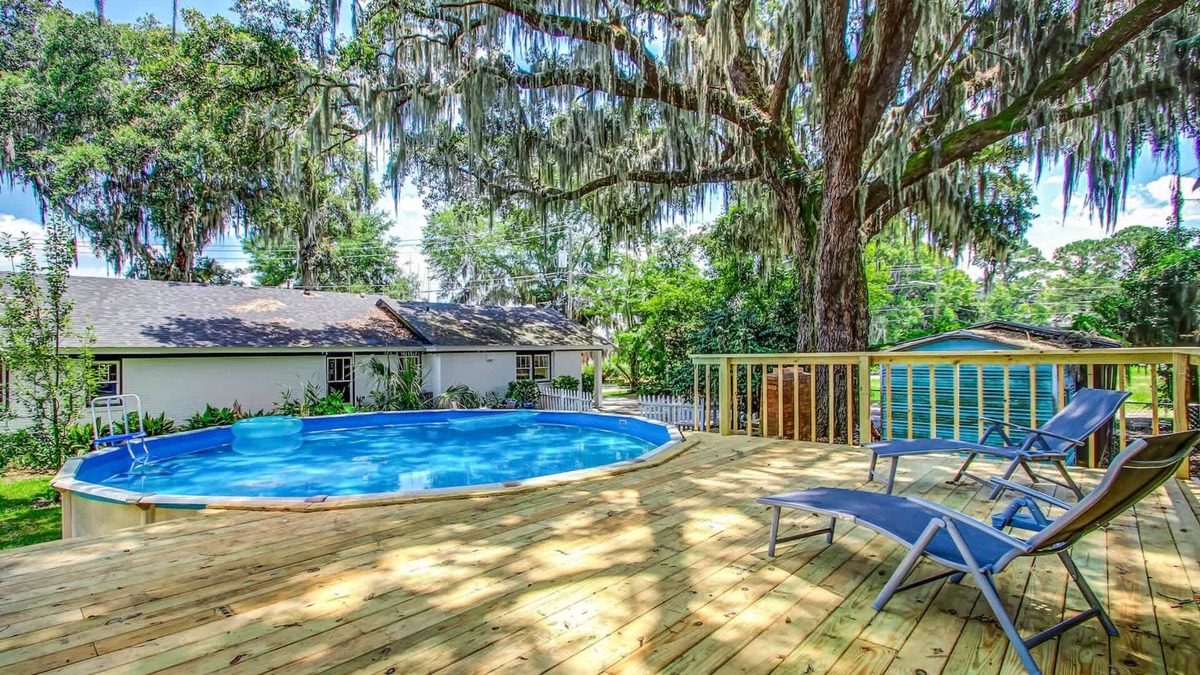 Thunderbolt House | Studio w/Gazebo & Pool-Swanky Savannah Style