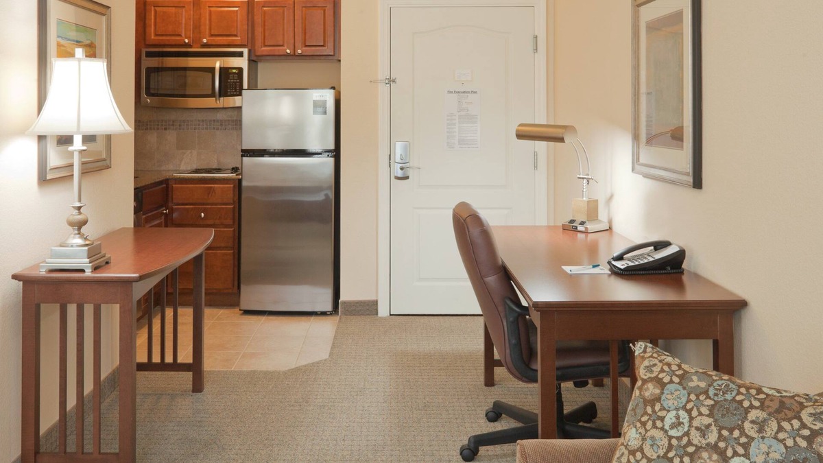Lafayette Apartment | Studio w/Kitchen 5 Miles from Purdue University