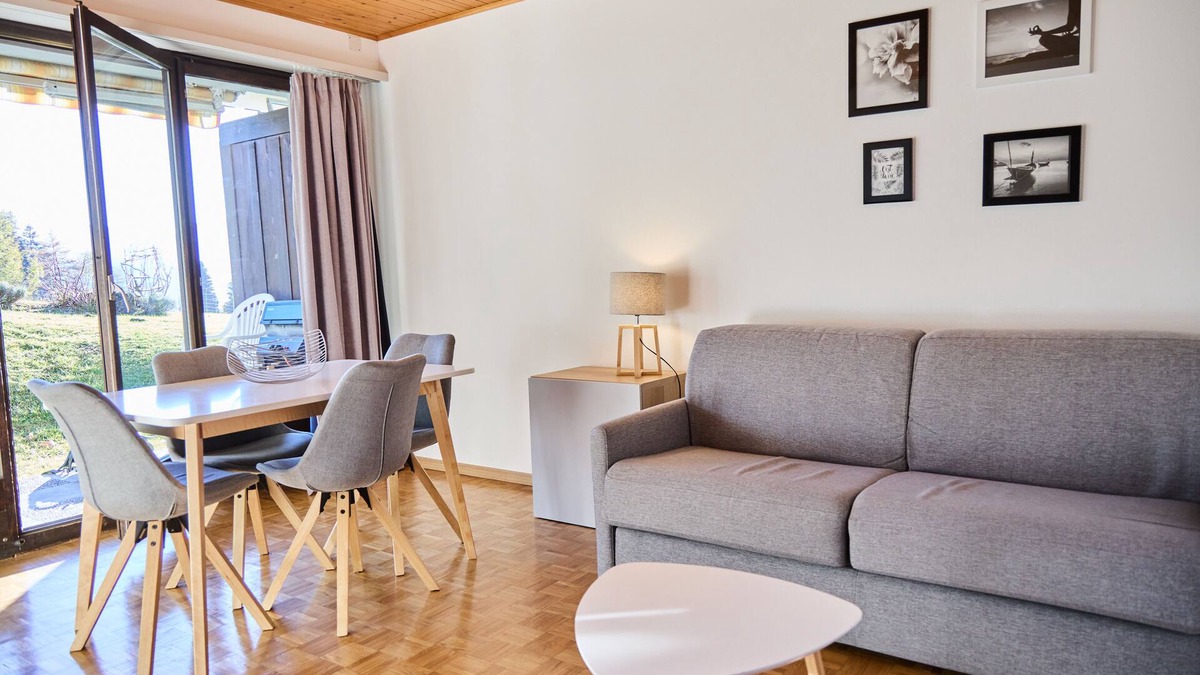 Villars-sur-Ollon Apartment | Studio with a real ski In/out