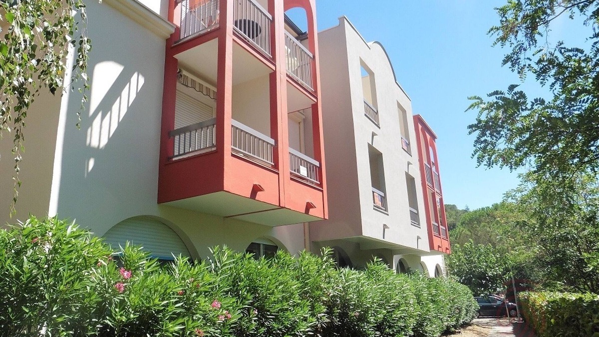 Lamalou-les-Bains Apartment | Studio with balcony - Wifi and pets allowed