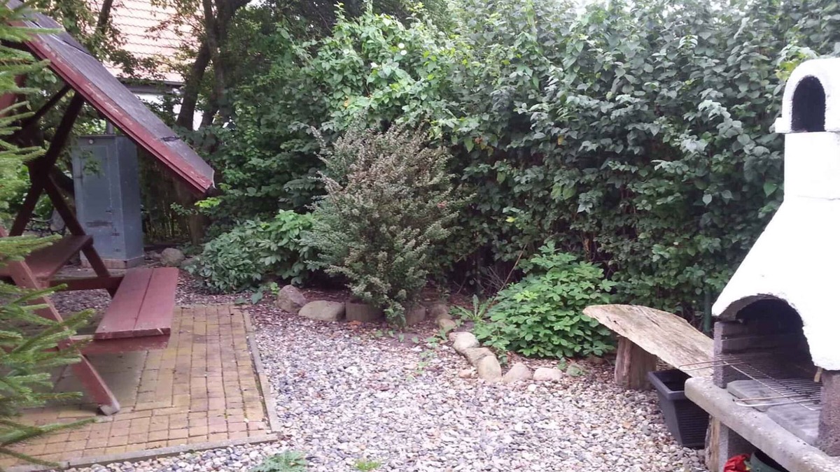 Gingst Apartment | Studio with barbecue terrace