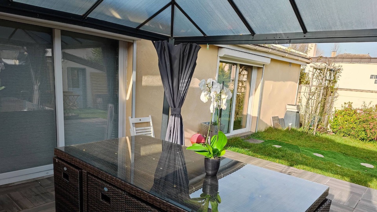 Roissy-en-France House | Studio with garden at ROISSY CDG