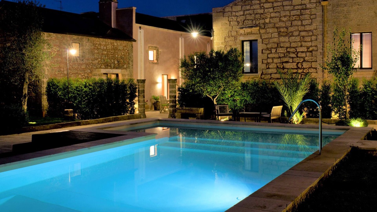 Patu Apartment | Studio with large pool in the picturesque town of Patù (F)
