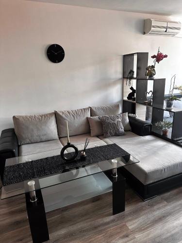 Sliven Apartment | Studio X