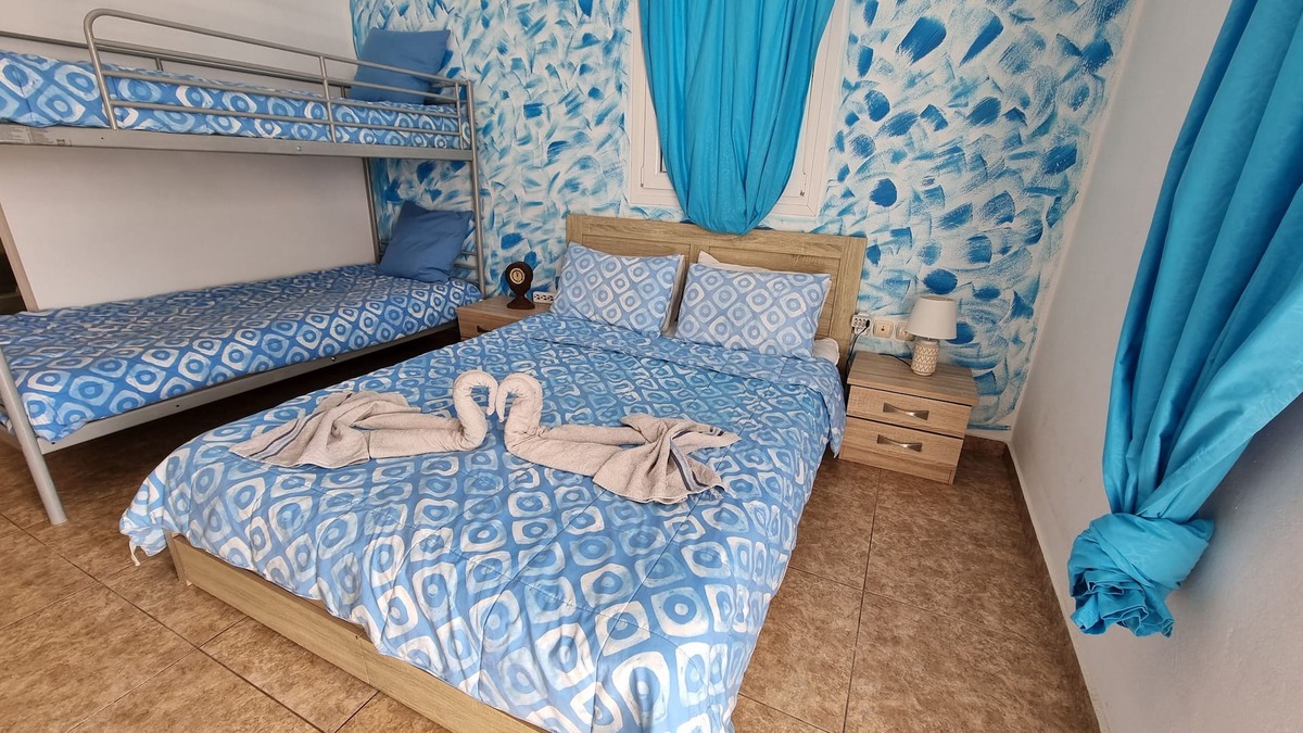 Perissa Hotel | STUDIOS 4 PEOPLE