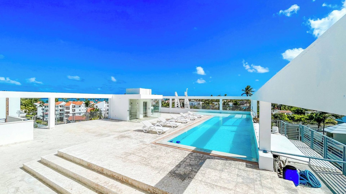 Bavaro Hotel | STUDIOS and SUITES Ducassi ROOFTOP POOL