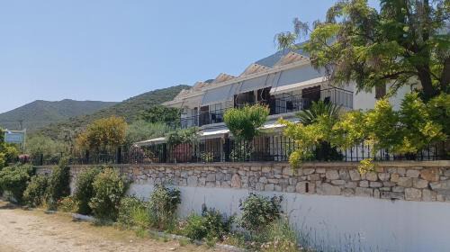 Paralia Apartment | Studios Zaritsi