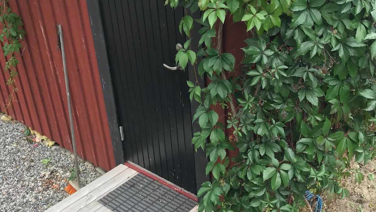 Eskilstuna Cabin | Stuga på Landet, Ganska Nära Travbanan, 8km Från Eskilstuna Centrum