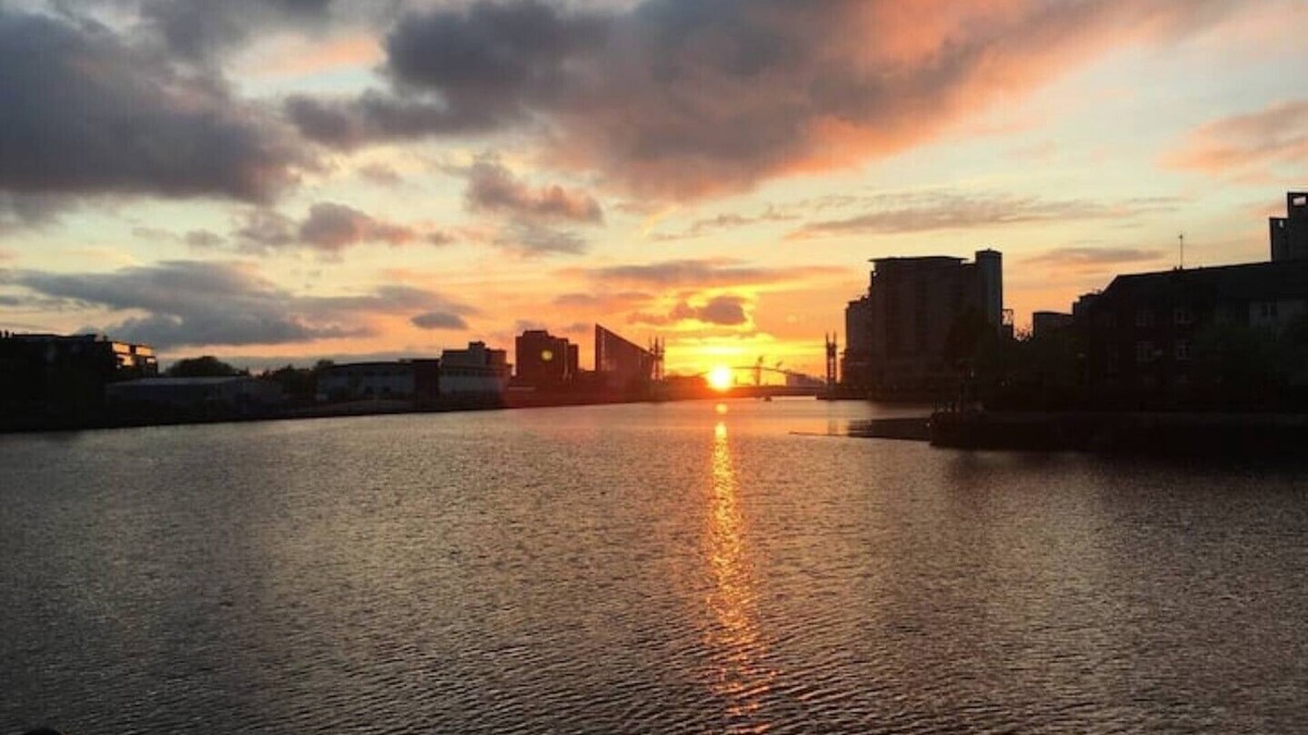 Salford Boat Rental | Stunning 130ft Classic Yacht, a stones throw fro Media City & Old Trafford