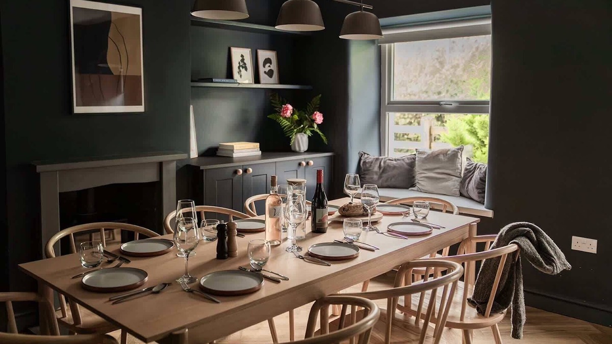Llangefni House | Stunning 17th Century Stone House Retreat