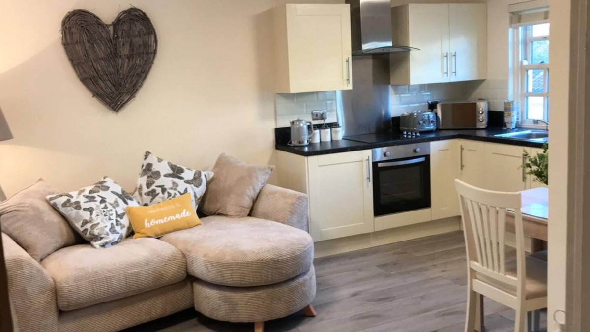 Bawtry Apartment | Stunning 2-bed Apartment in Bawtry, England