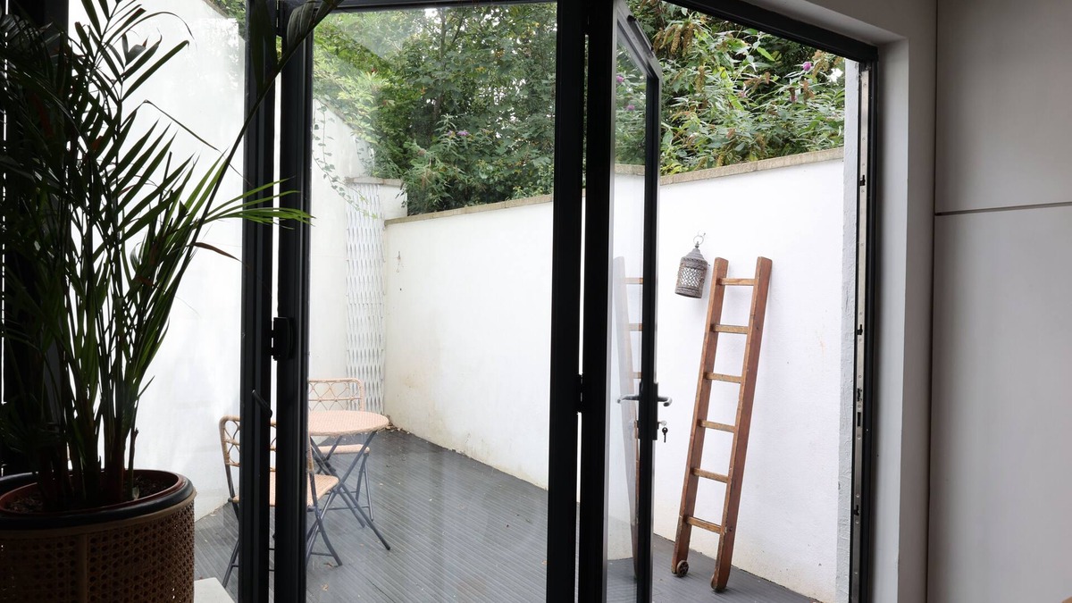 Hoe Street Apartment | Stunning 2-bed factory conversion with garden apartment in Walthamstow Village