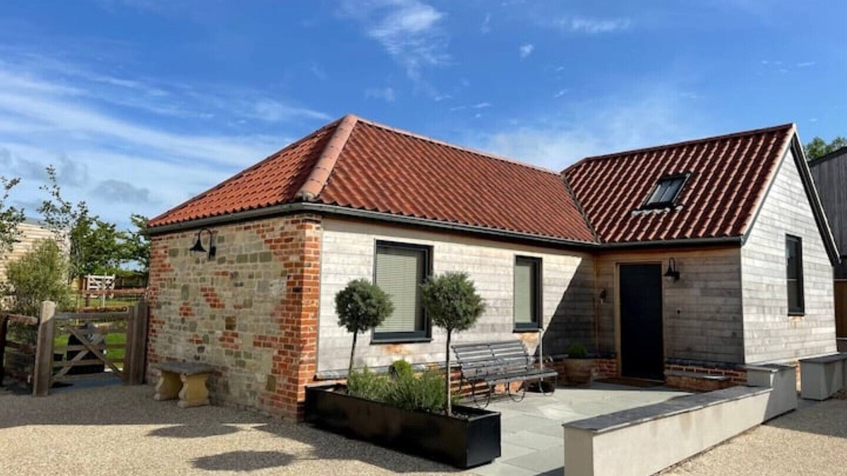 West Knoyle Cottage | Stunning 2 Bed High Spec Country Cottage - v quiet