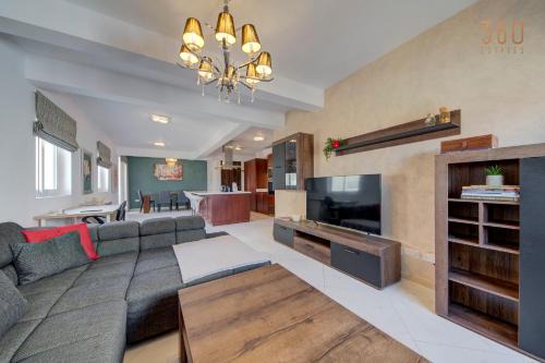 Ta' Xbiex Apartment | Stunning 2BR home with spacious living in Ta'Xbiex by 360 Estates